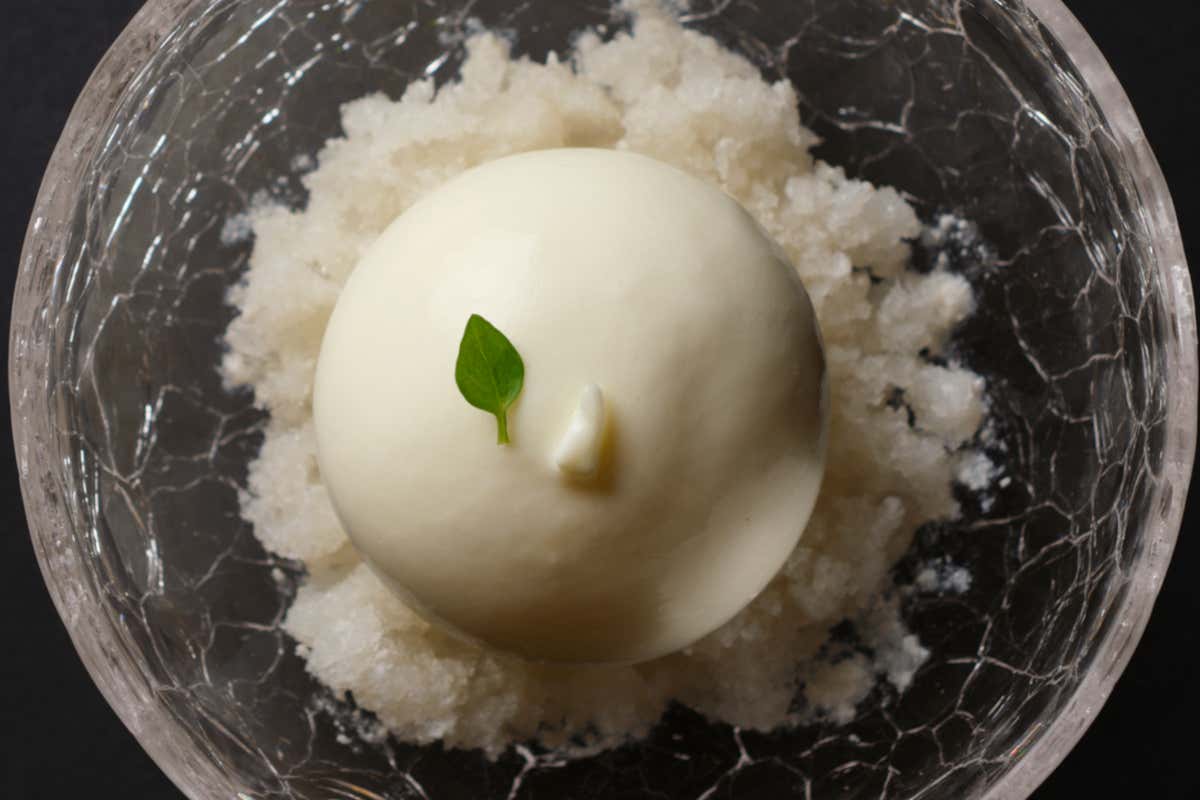 Luna e dolci dell’anima: cosa mangi secondo la tua emotività culinaria